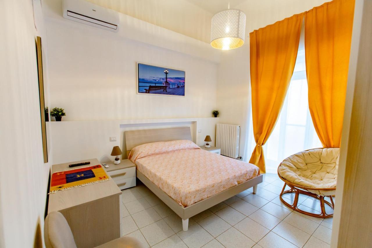Antonella Home B&B Bari Buitenkant foto